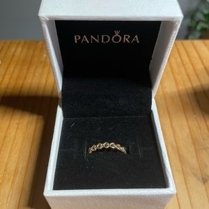 PANDORA Band of Hearts Ring in Gold